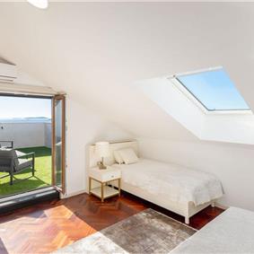 5 bedroom beachfront villa with pool on Ciova Island, Trogir, sleeps 12